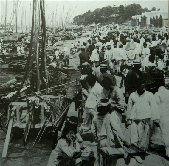 인천의 부두노동자(1904년)