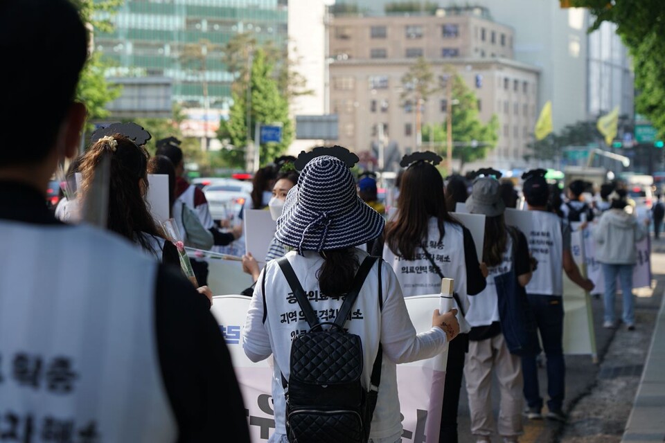 종각역에서 서울시청 광장까지 진행한 공공의료 퍼레이드 ⓒ 박슬기 기자 (보건의료노조)