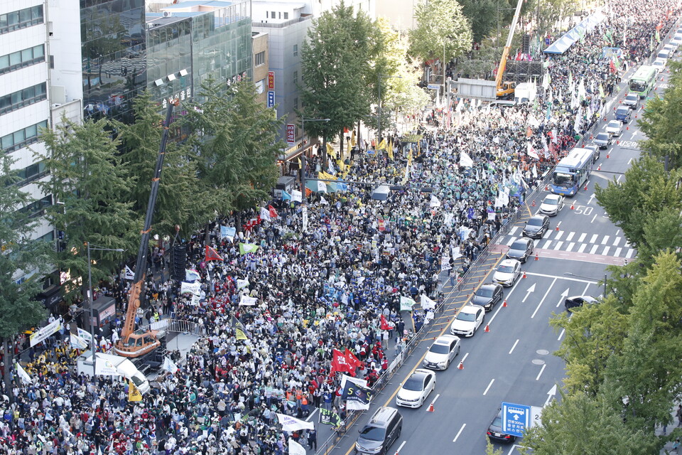 24일 숭례문 앞에서 3만 5000여명의 시민이 모여 '924 기후정의행진'을 진행했다. ⓒ 김준 기자