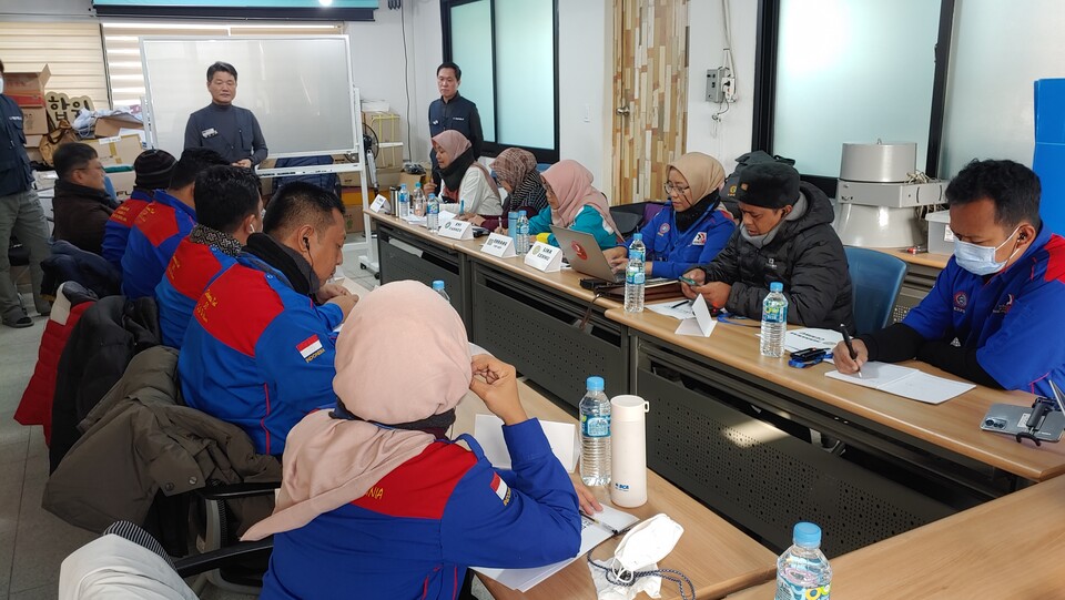  ‘인도네시아 산별노조 연수단’이 1월 31일 서울 장승배기에 있는 전국화학섬유식품산업노동조합(위원장 신환섭)을 방문했다.