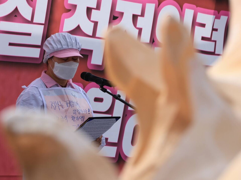 폐암 1기 진단을 받고 폐 일부 절단 수술을 받아야 했다는 서울지역 조합원