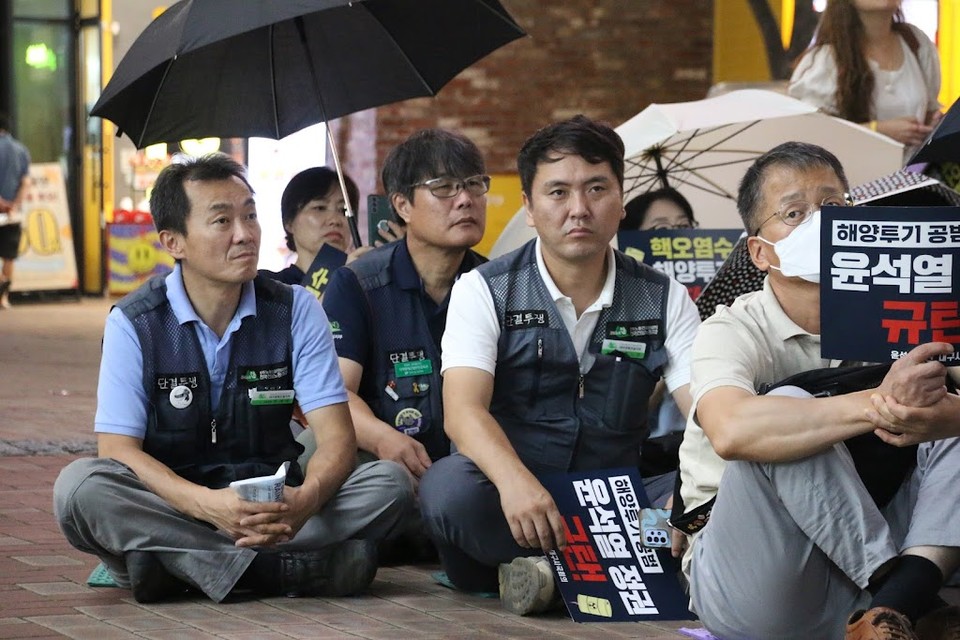 윤석열심판 대구시국회의가 13일, '2차 대구시민 촛불행동'을 벌였다.