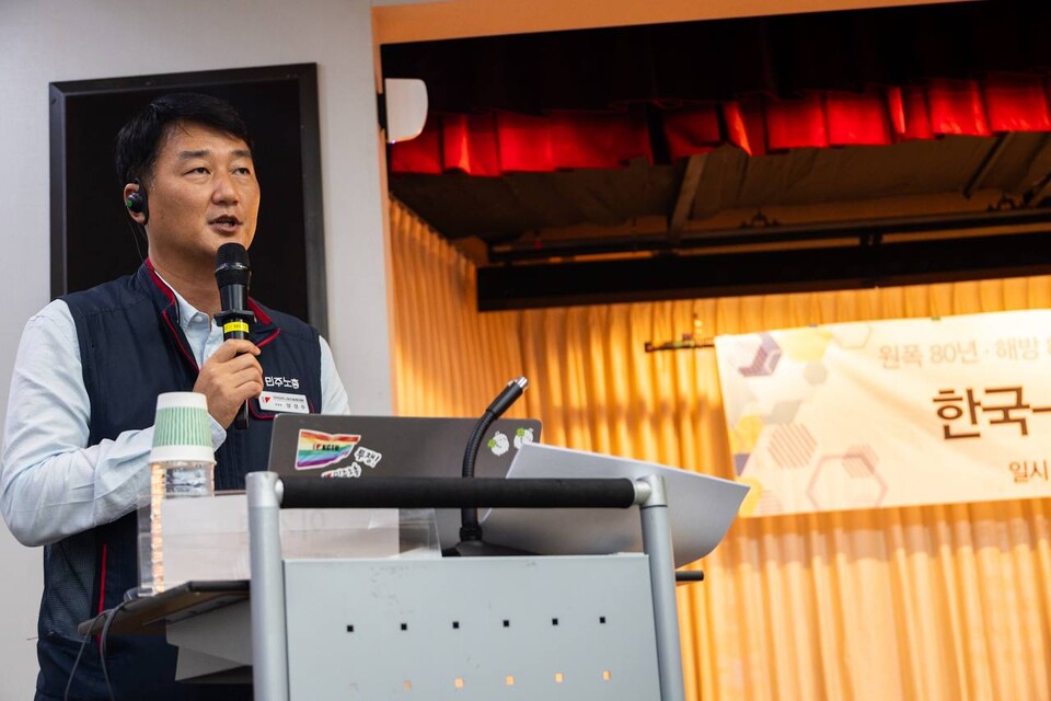 원폭 투하 80주년과 광복 80주년을 맞아 민주노총이 10일 오후 3시 30분 서울 중구 YWCA회관 대강당에서 ‘한국-일본 피폭자 증언대회’를 열고 피폭자의 증언을 알리는 한편 동아시아 비핵 평화를 위한 한일 노동조합과 시민운동의 연대를 다짐했다. 양경수 민주노총 위원장. 사진=송승현